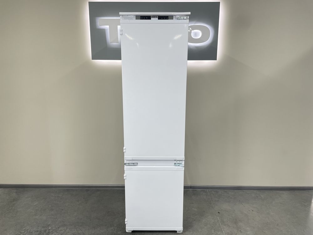 193 см | NoFrost | Холодильник | BEKO K54306NEB | вбудований,