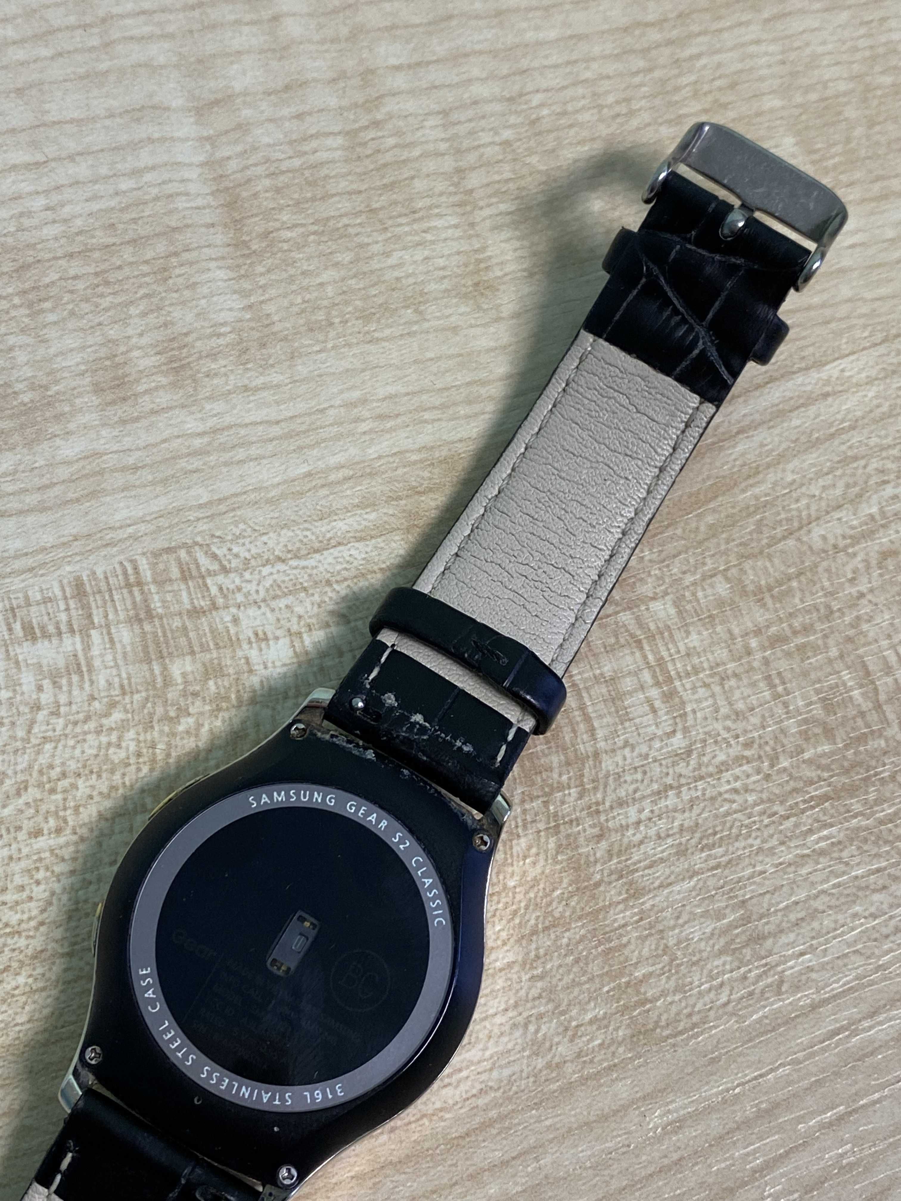 Смарт Годинник Samsung Gear S2 Classic (GS05K) Уцінка