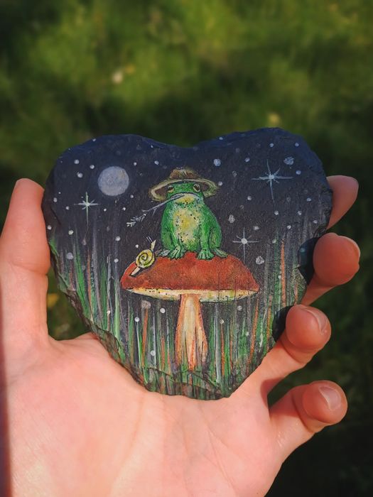 Dekoracja serce Żabka i Grzyb Podgrzybek ręcznie malowana na kamieniu