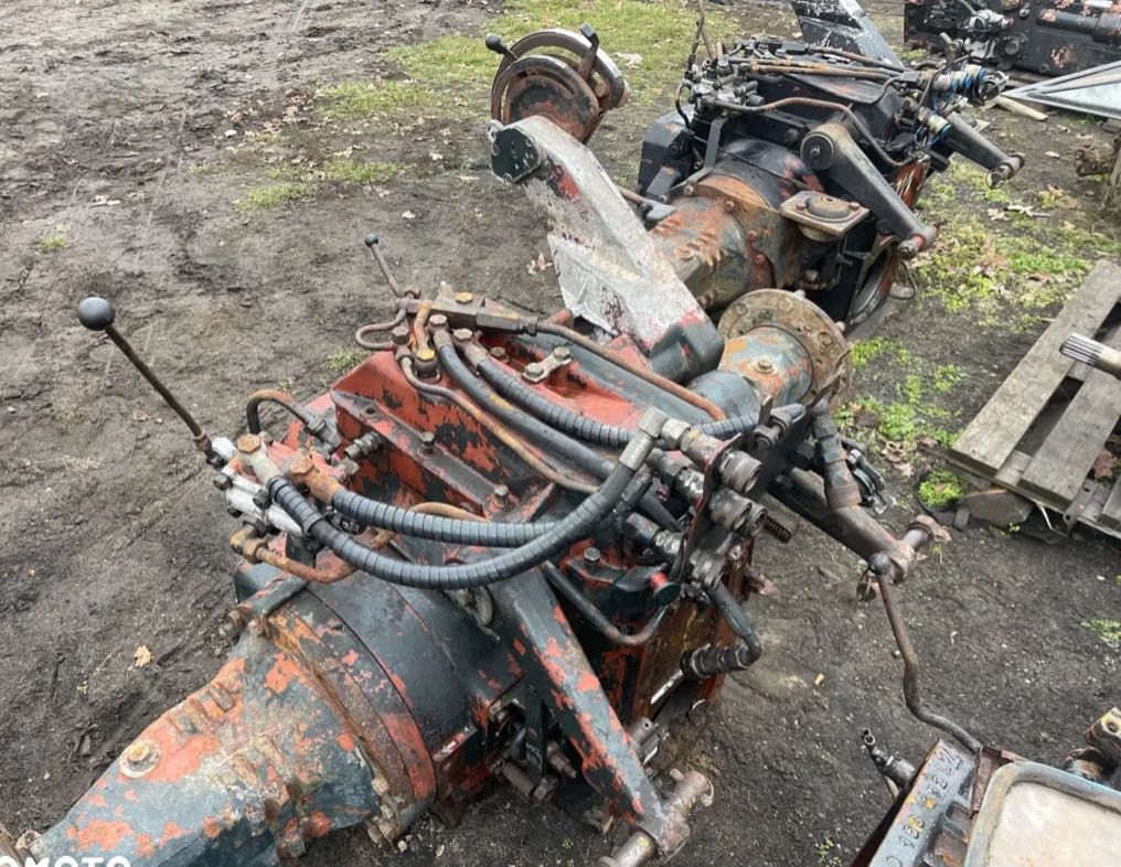 Podnośnik Hydrauliczny Ursus Zetor Plecak 2 wyjścia 4 wyjścia Export