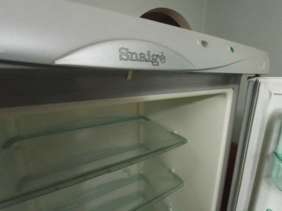 Холодильник Snaige RF360