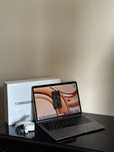 Продам Apple MacBook Air 13 2020 (M1 / 8 ГБ / 256 ГБ)