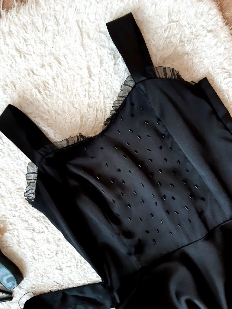 Czarna sukienka koktajlowa maxi, szyta na zamówienie