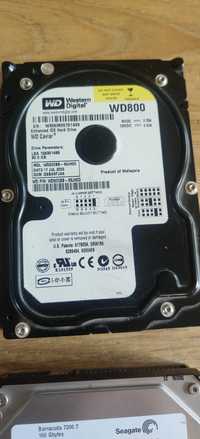 Sześć dysków HDD