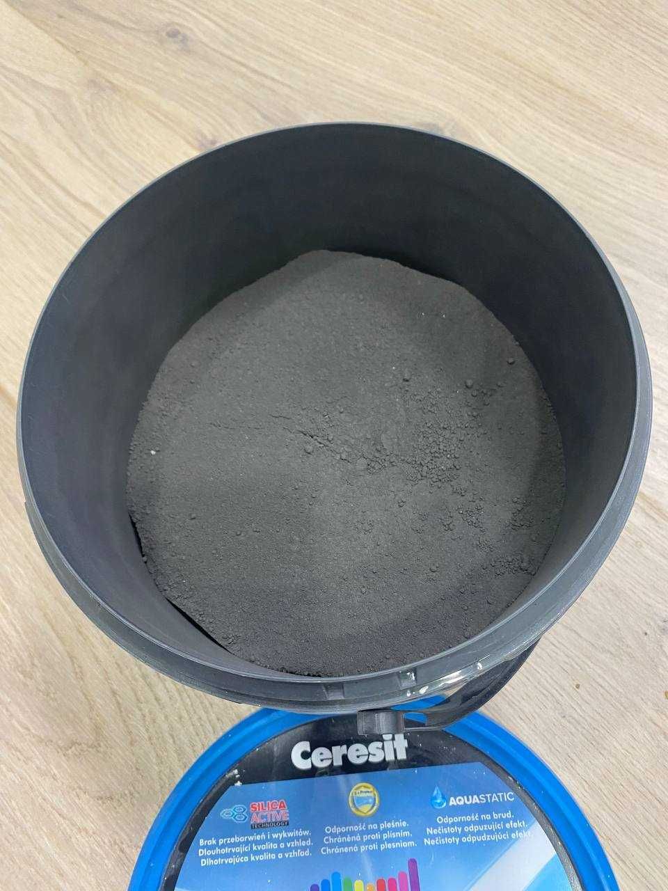 Fuga elastyczna czarna Ceresit CE 40 Aquastatic coal 18. 1,7kg