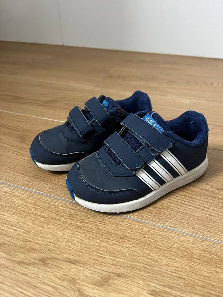 Buty Adidas r. 26