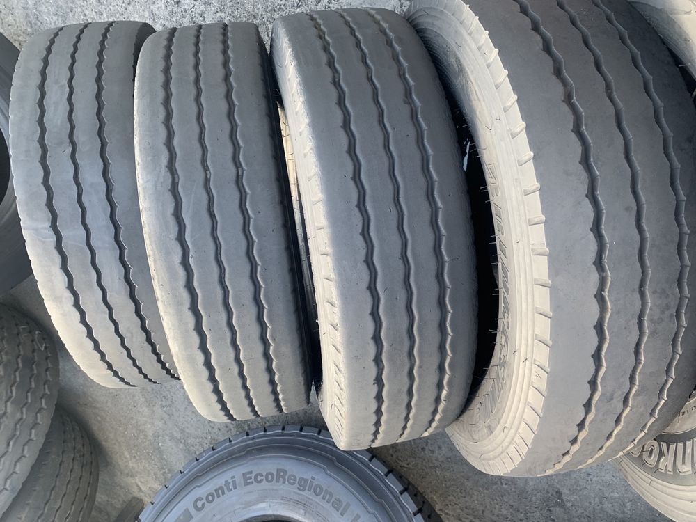 шина вантажна б/в 215/75R17,5 Bridgestone (4 шт.)