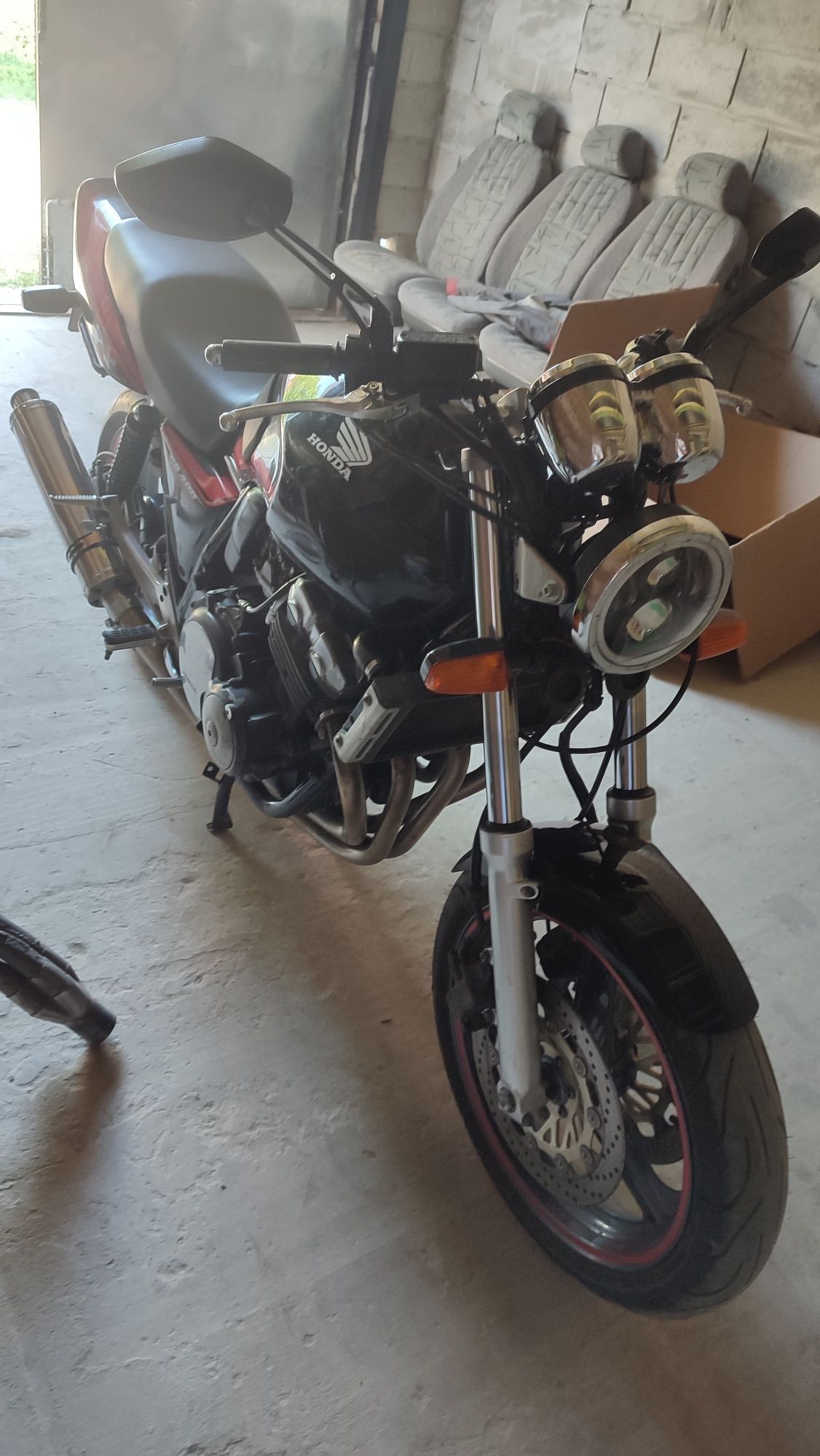Honda sb400sf з доками