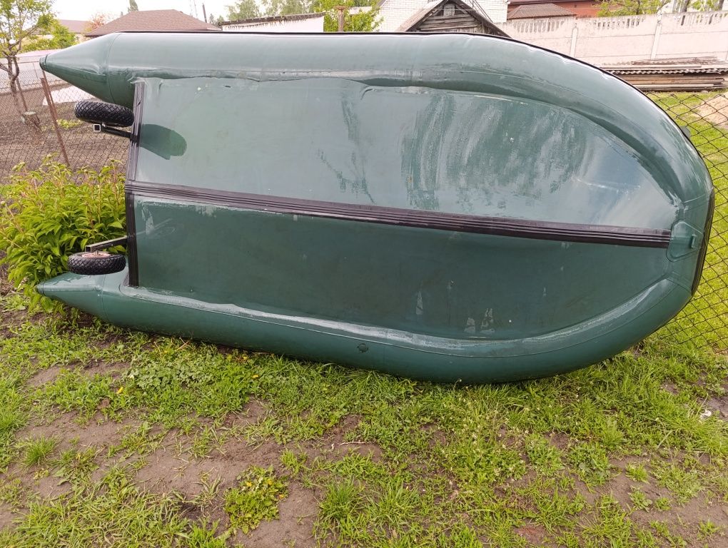 Лодка navigator 330