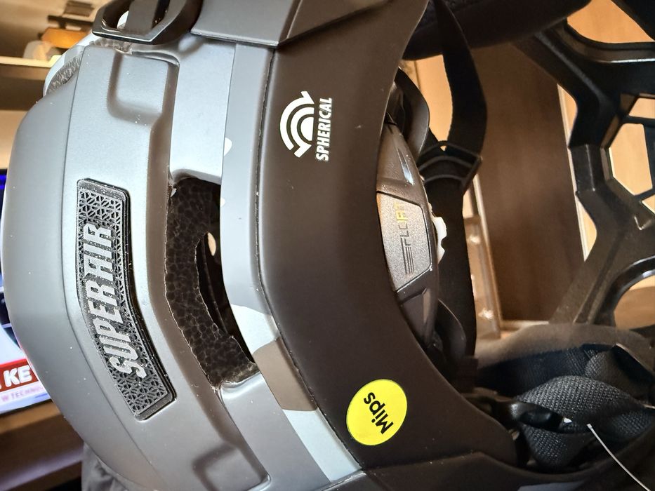 Kask full face BELL SUPER AIR R MIPS SPHERICAL (czarno-szary)