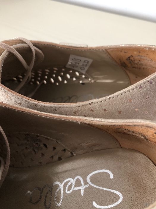 Sapatos de cunha em pele da Seaside - bege 36