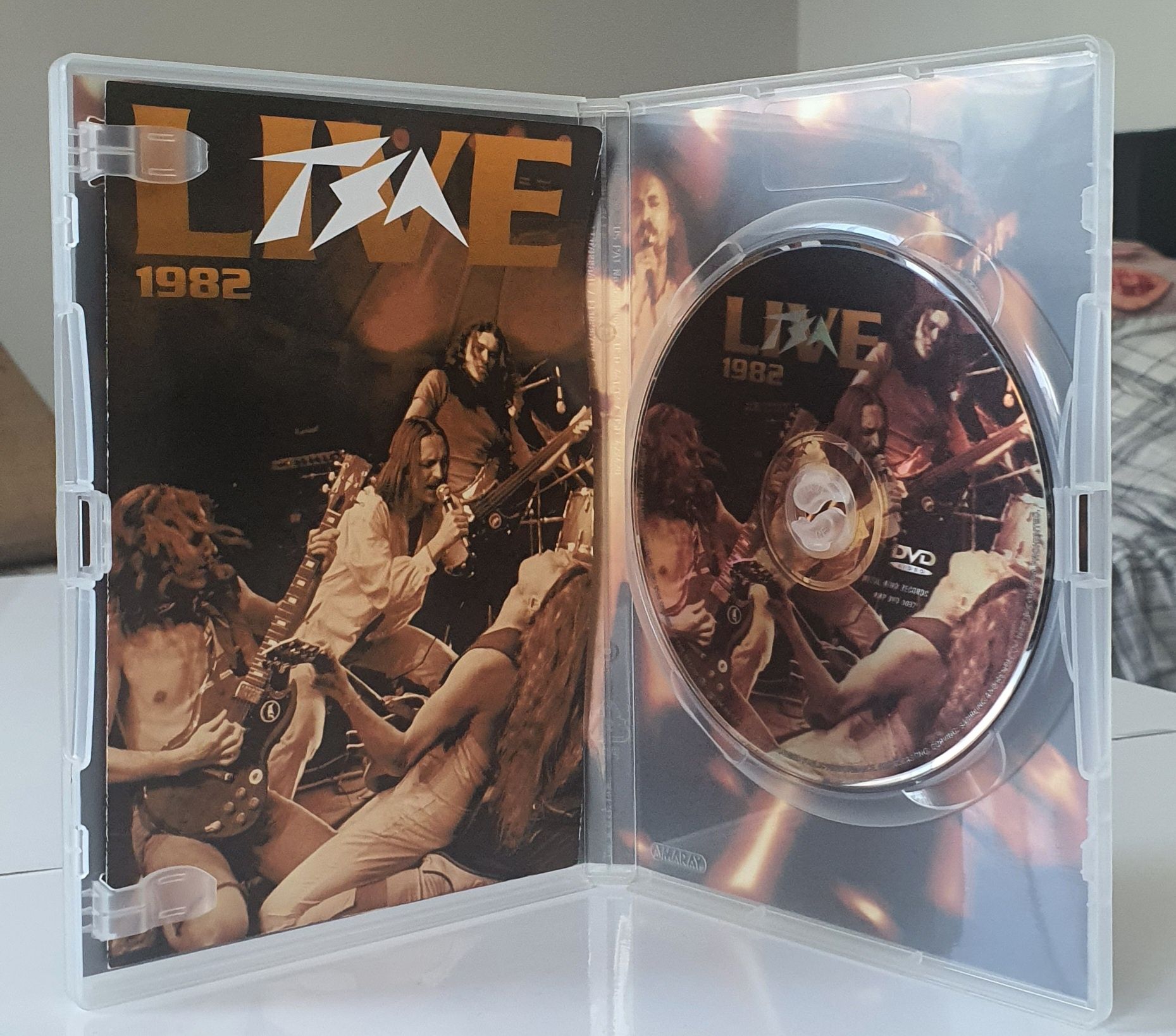 Dvd - Tsa Live - koncert z 1982 + dodatki