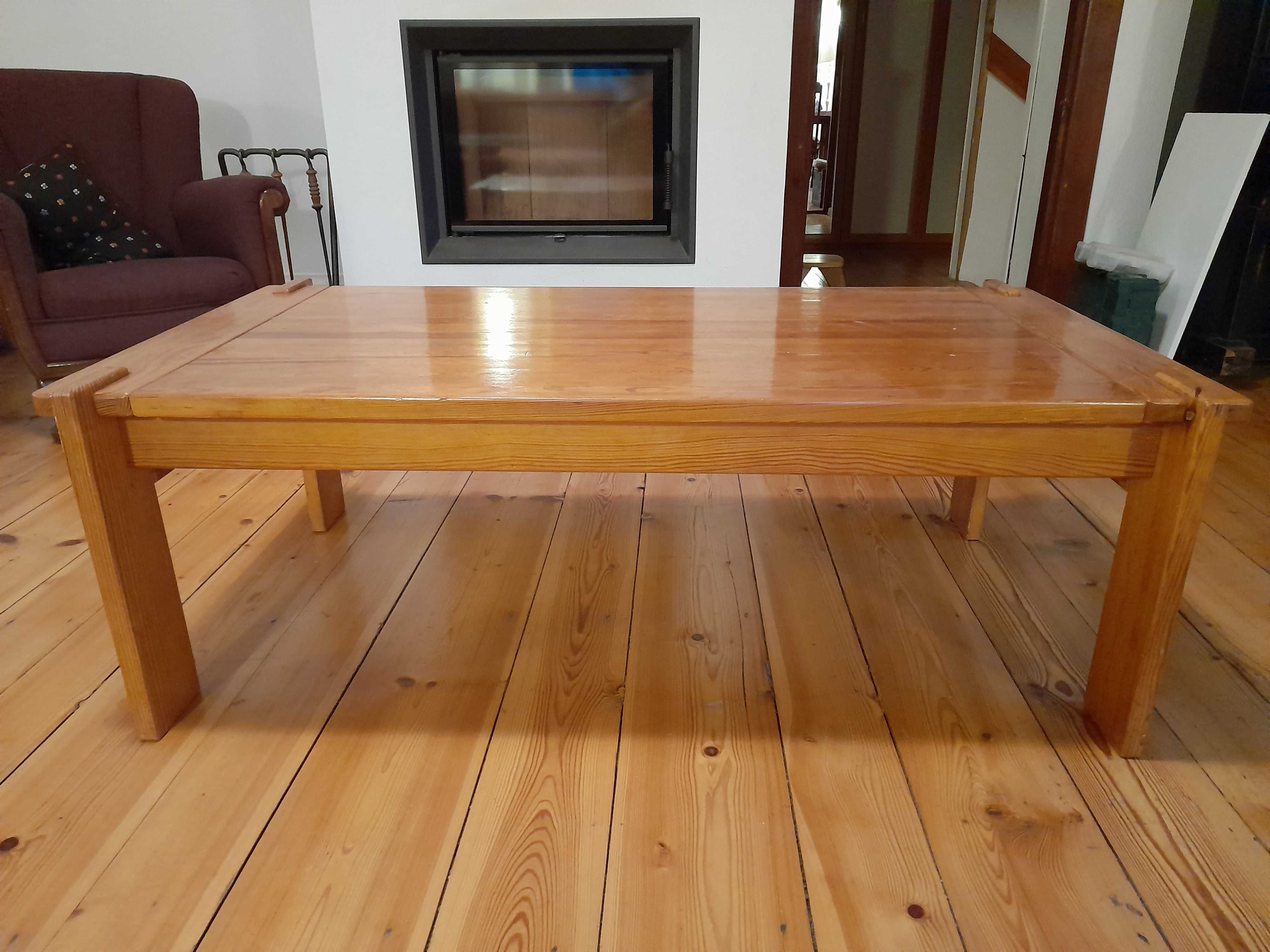 Stół drewniany typu ława: wys 47cm, szerokość 70 cm, długość 140 cm
