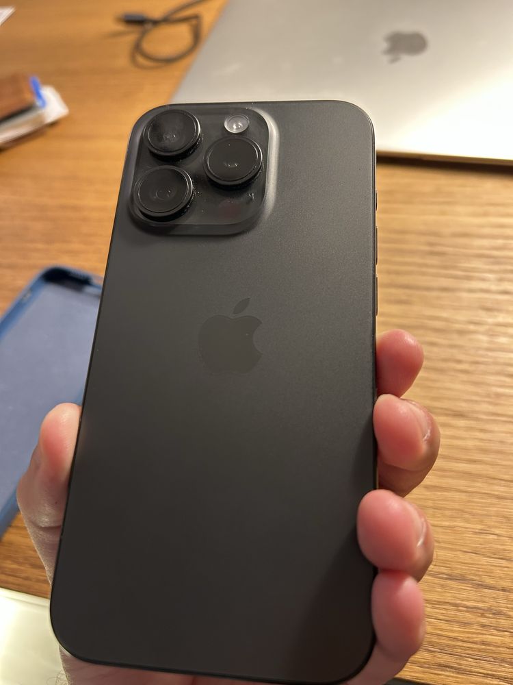 Vendo Iphone 15 pro 128gb com garantia