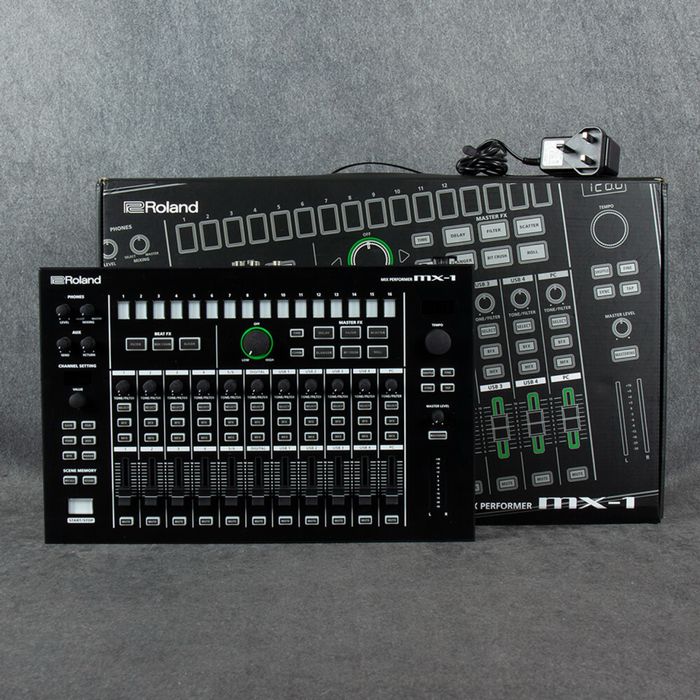 Roland Aira MX-1 Mix Performer / Mixer Mesa Mistura Digital