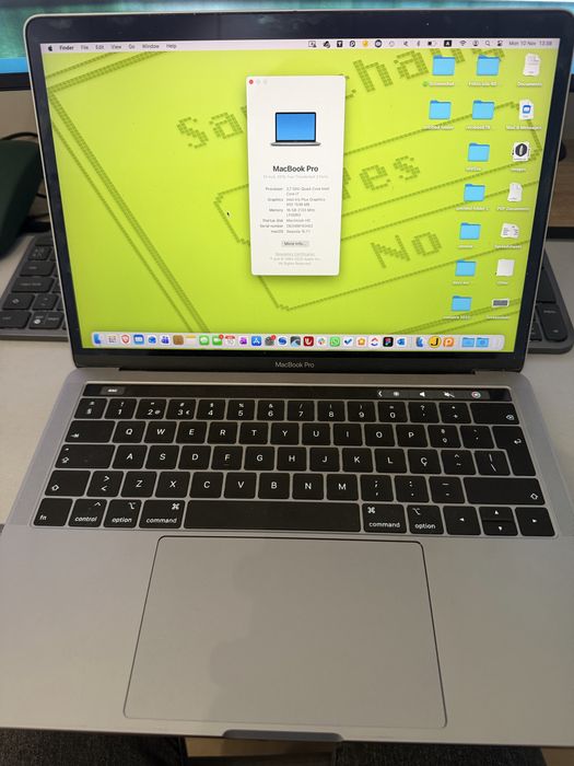 Apple MacBook Pro 13” 16GB RAM
