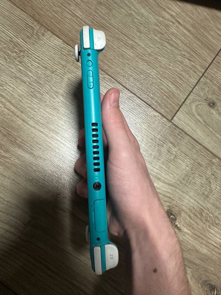 Nintendo Switch бірюзовий
