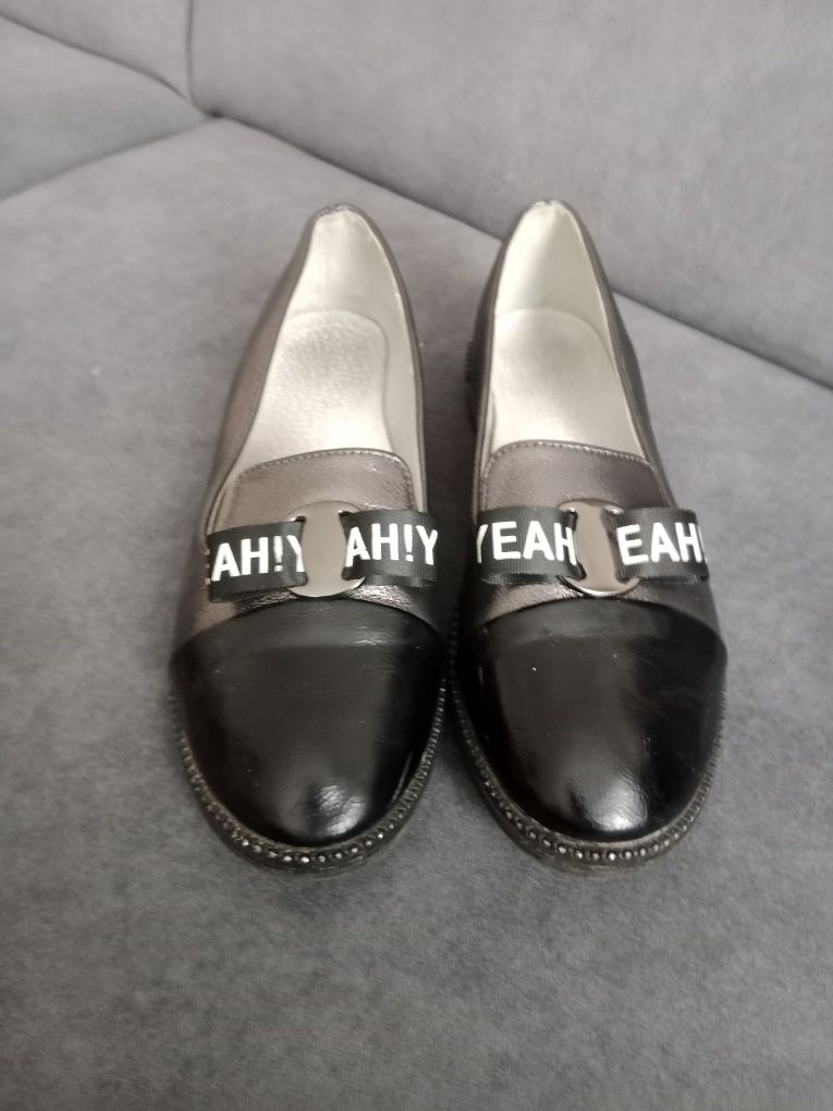 Sprzedam buty dziewczęce