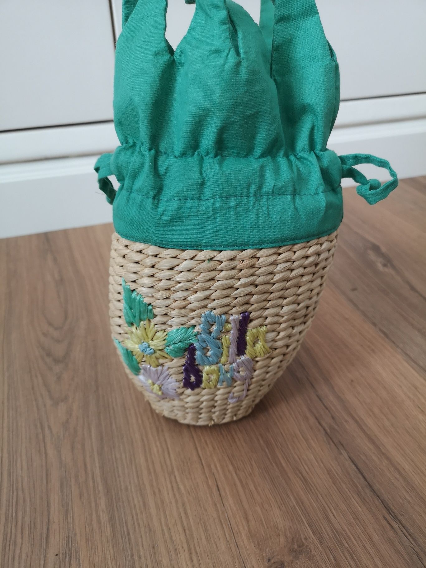 Vendo bolsa cesta ananás da Billabong nova