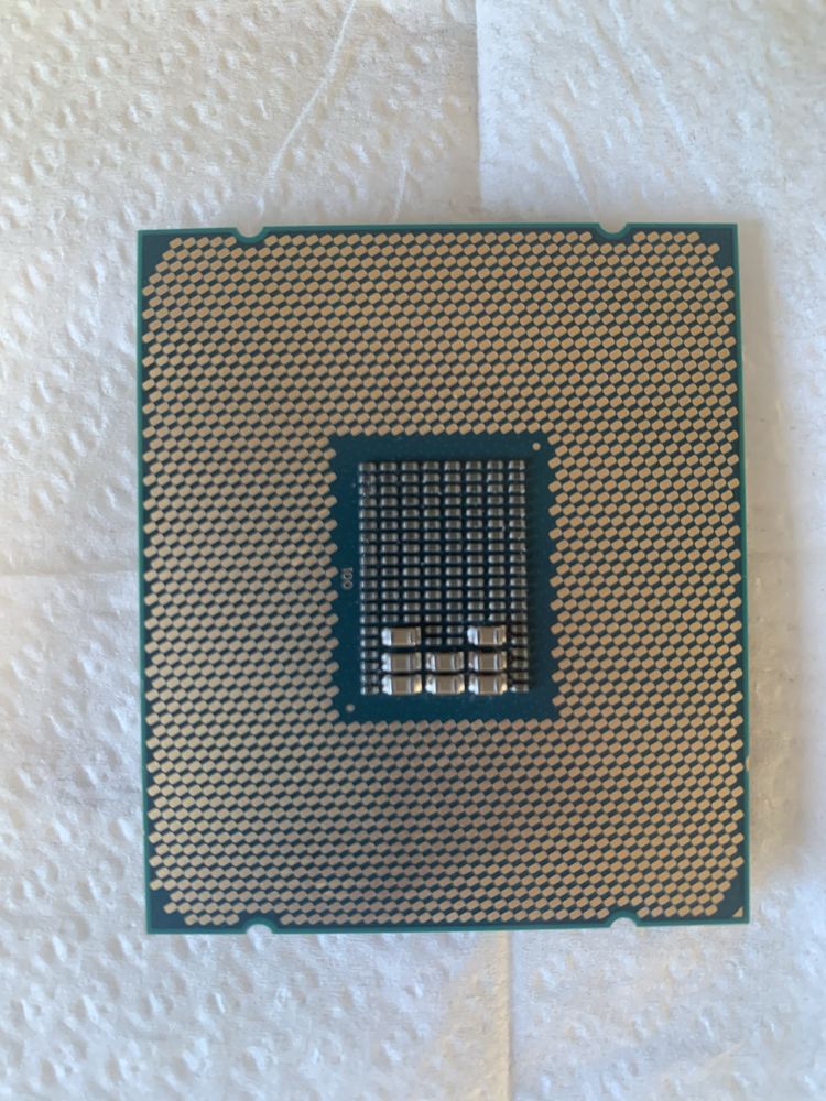 Процесор Intel Xeon E5-2680 v4 2.40GHz 14 ядер LGA2011-3
