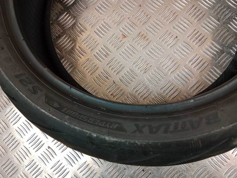 Opona Motocyklowa Bridgestone Battlax S21R Tył Tylna 180/55 ZR17