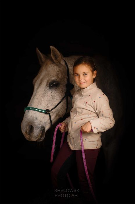 Fotograf sesje plenerowe, portretowe, ślubne, narzeczeńskie, studio