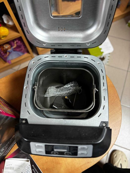 Хлібопеч REDMOND RBM-1905