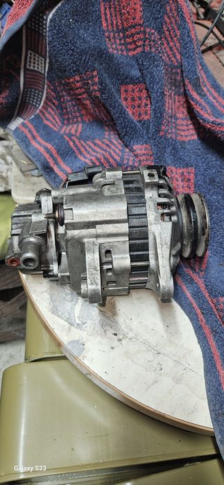 Hyundai H200 генератор