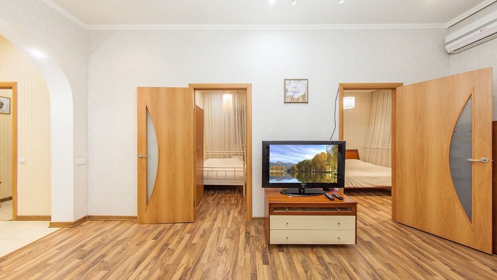 Подобово Київ3-х,центр,парковка,метро.Ботанік Тауер,7 сп.