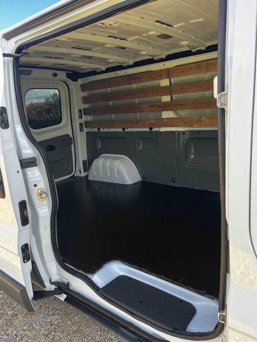 Renault Trafic / 2.0 Diesel / Long / Niski Przebieg