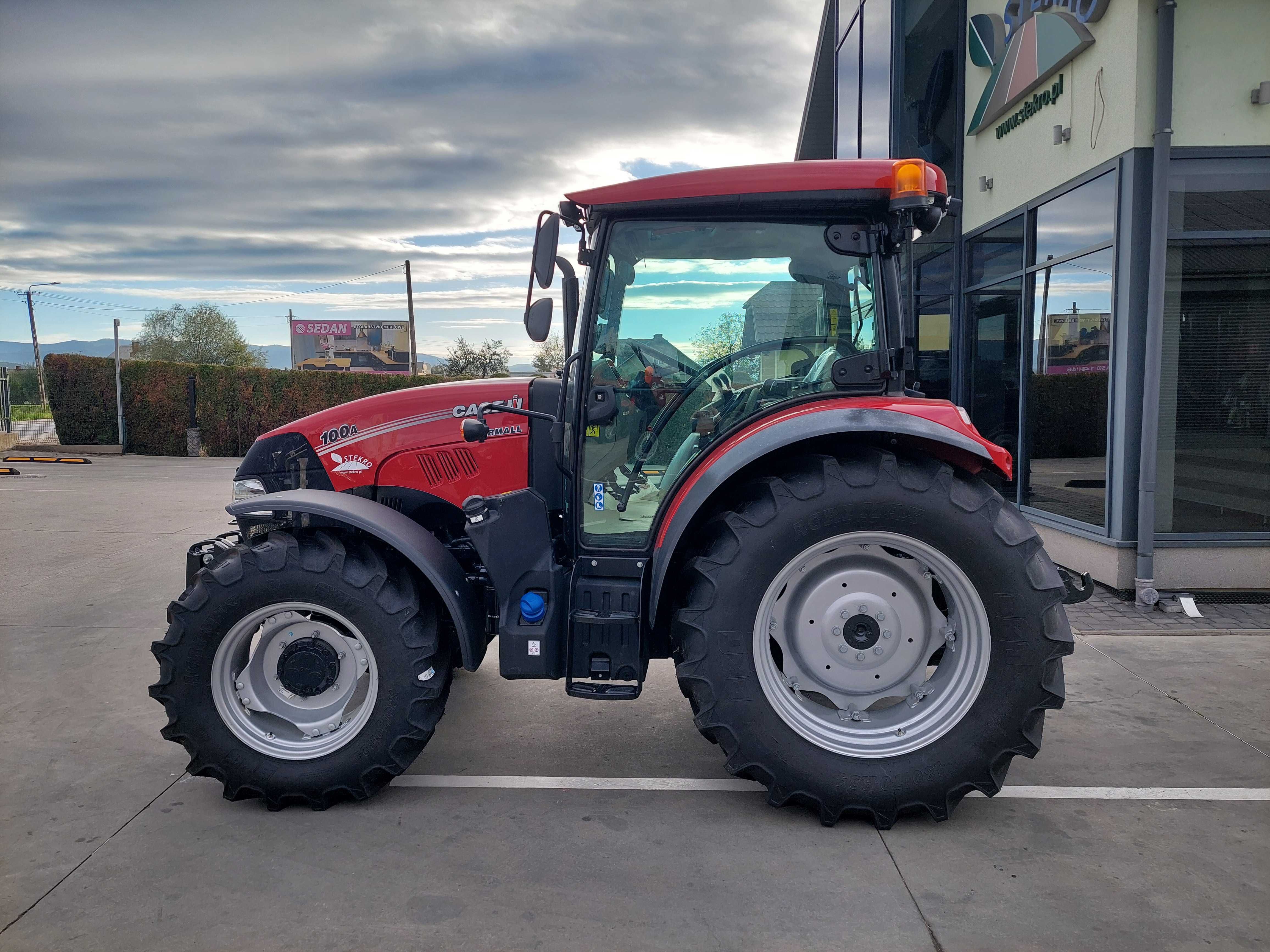 Ciągnik rolniczy CASE IH Farmall 100A Power Shuttle - RATY 0 %