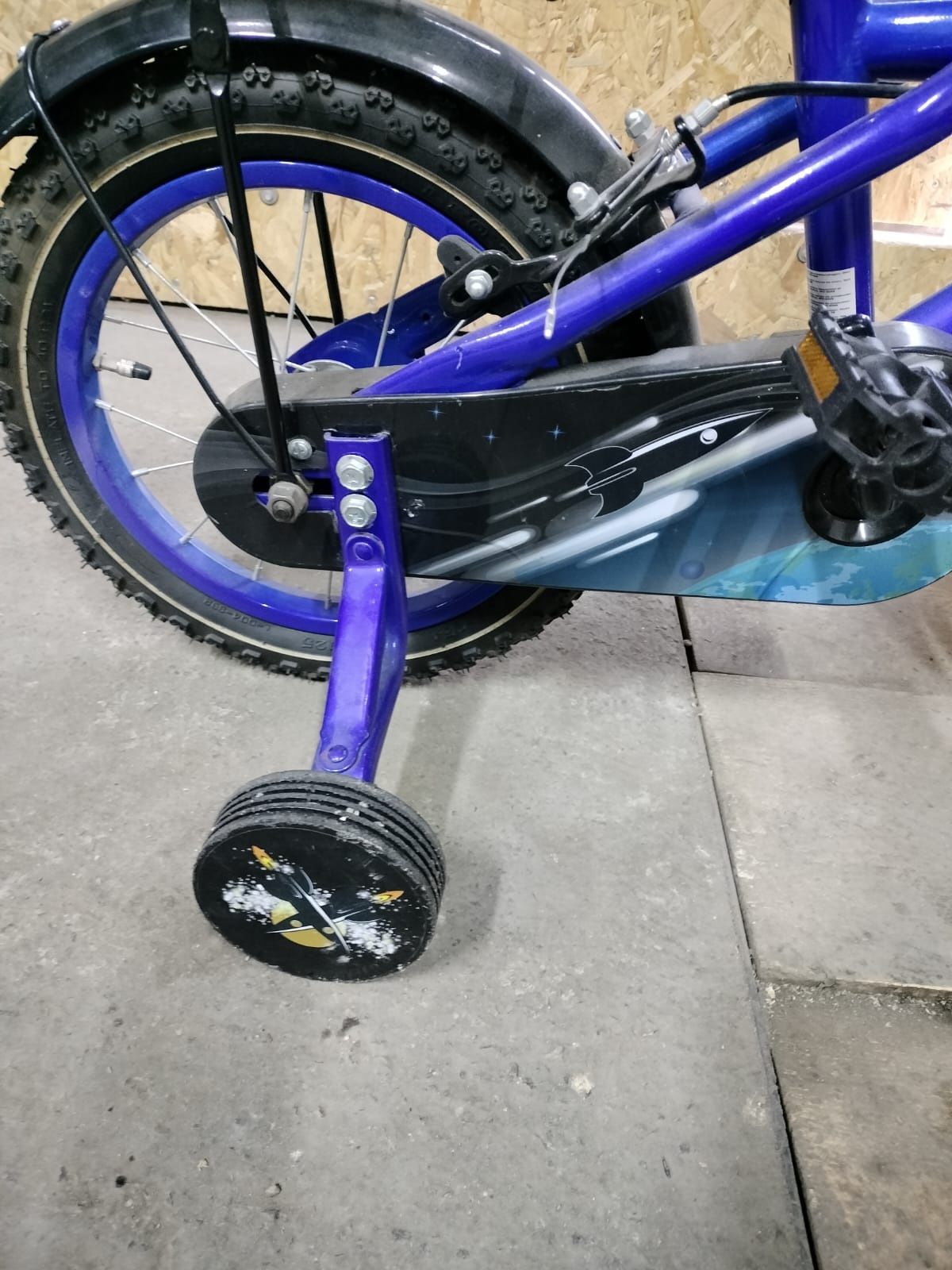 Велосипед дитячий  14 діаметром колеса.