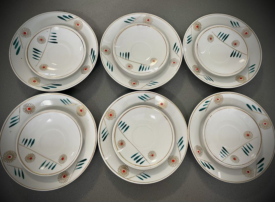 Кавовий сервіз, посуд.