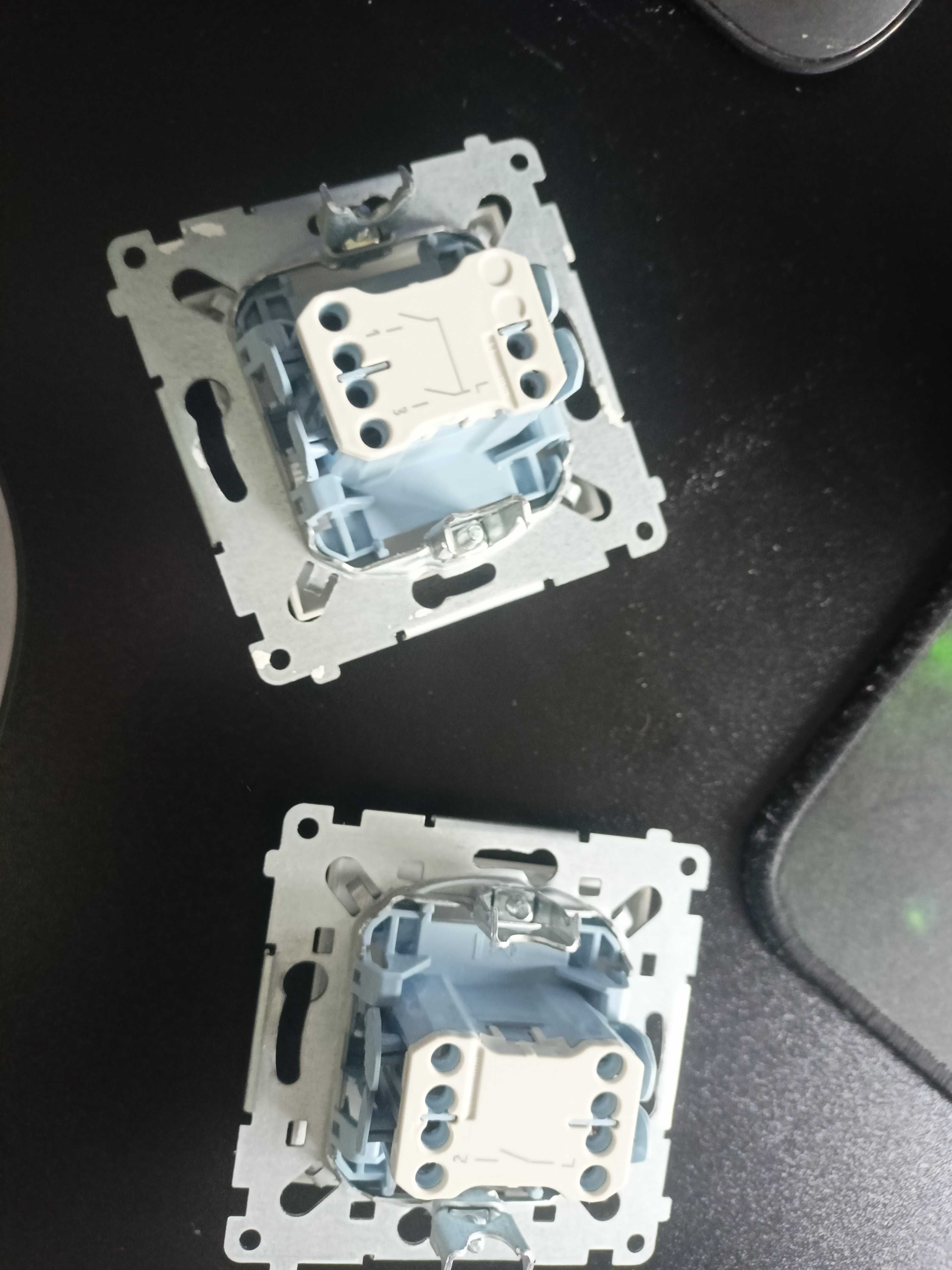 Zasilacz DIN 24VDC 1.5A Mean Well, BIS 413, simon 10 i 54