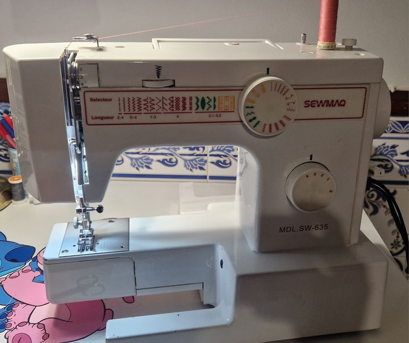 Maquina de costura Sewmaq