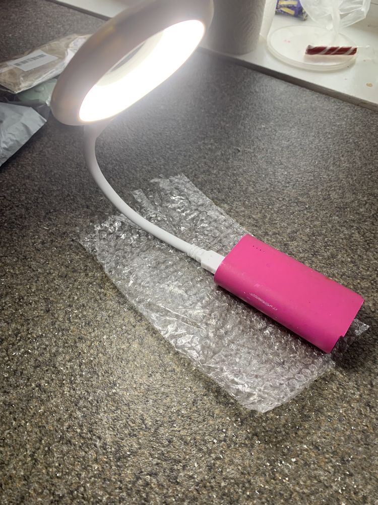 USB настільна лампа