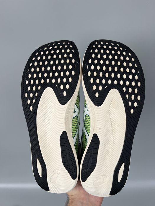 Оригінальні Кросівки Asics MAGIC SPEED 2 44р.28см.