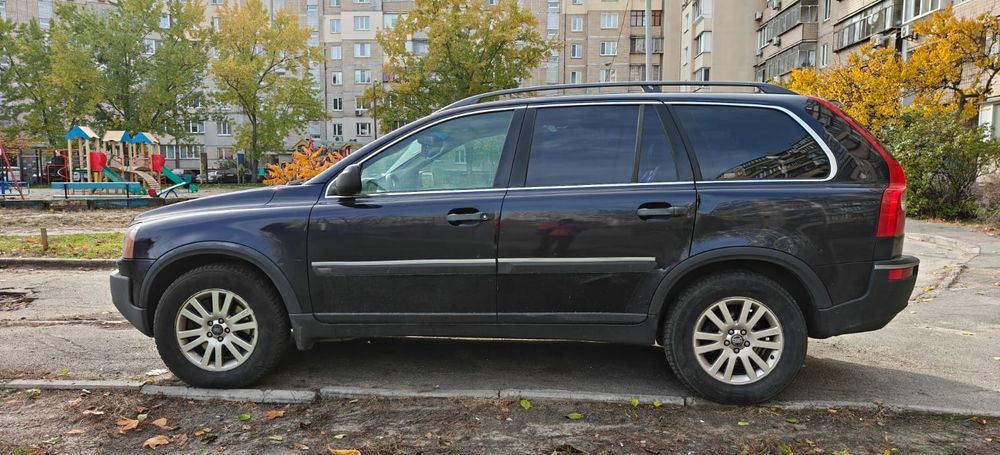 Volvo XC90 2.4 дизель механіка повний привід