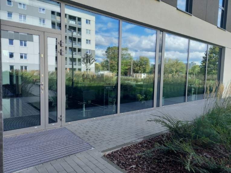 Wynajmę stanowisko dla stylistki paznokci
