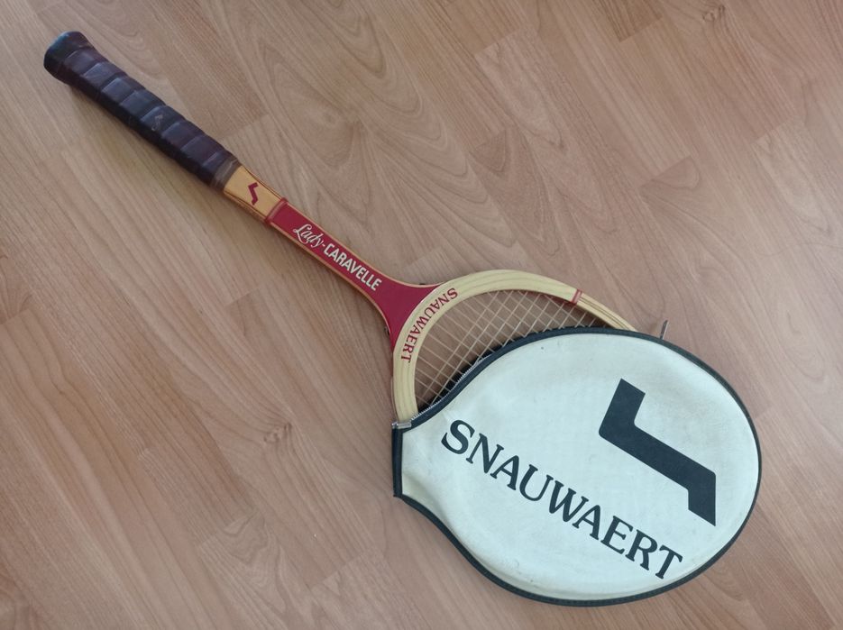 Raquete de tênis de senhora