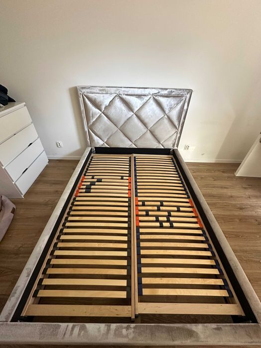 Rama łóżka welurowa 140x200 - stan bardzo dobry, pikowany zagłówek