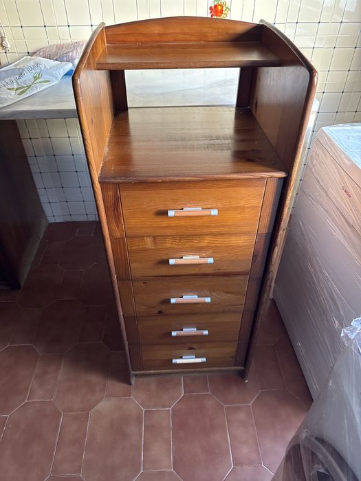 Movel ou comoda pequena