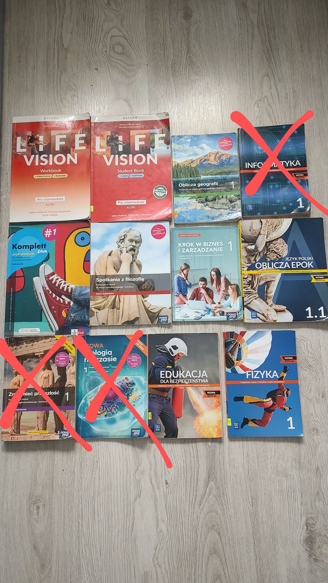 Sprzedam książki do 1klasy liceum/ Technikum