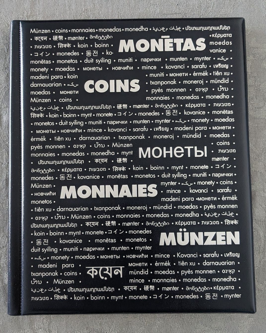 Álbum 200 moedas comemorativas 2€