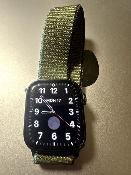 Apple Watch Series 7 41 мм, LTE + GPS