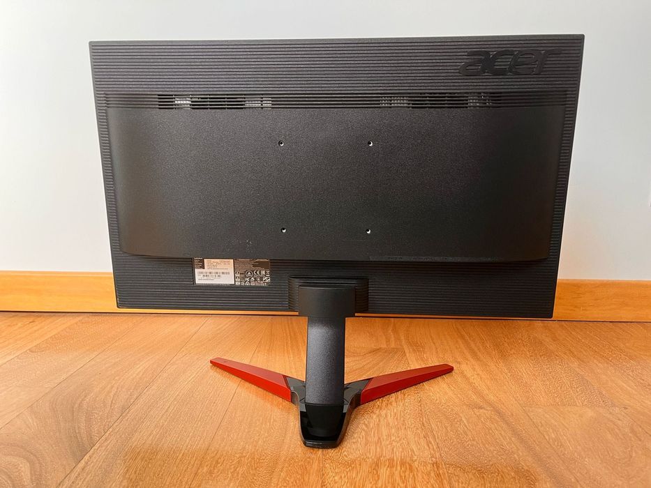 Zestaw Komputer gamingowy Ryzen 7, 2700 24GBRAM RTX 2060 + Monitor