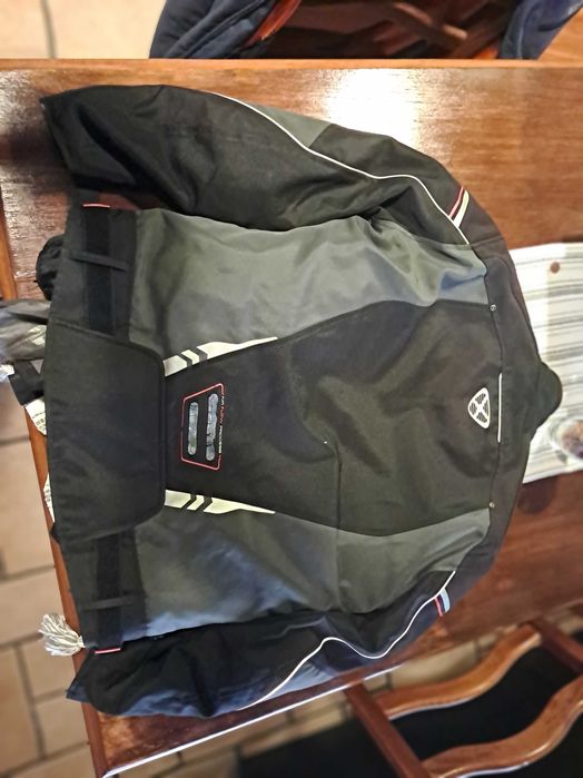 Casacos de moto Ixon e casaco verao Seventy Degrees