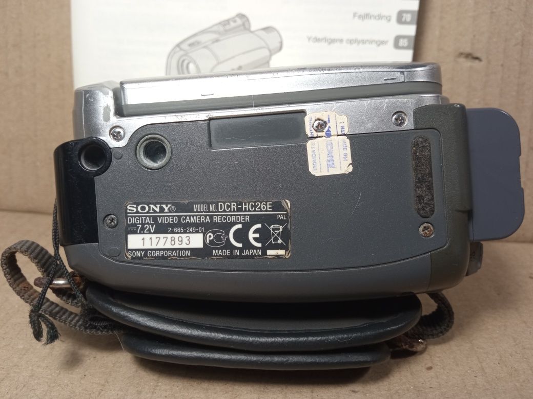 Видеокамеры 2 шт  Sony DCR-HC26E/HC19E