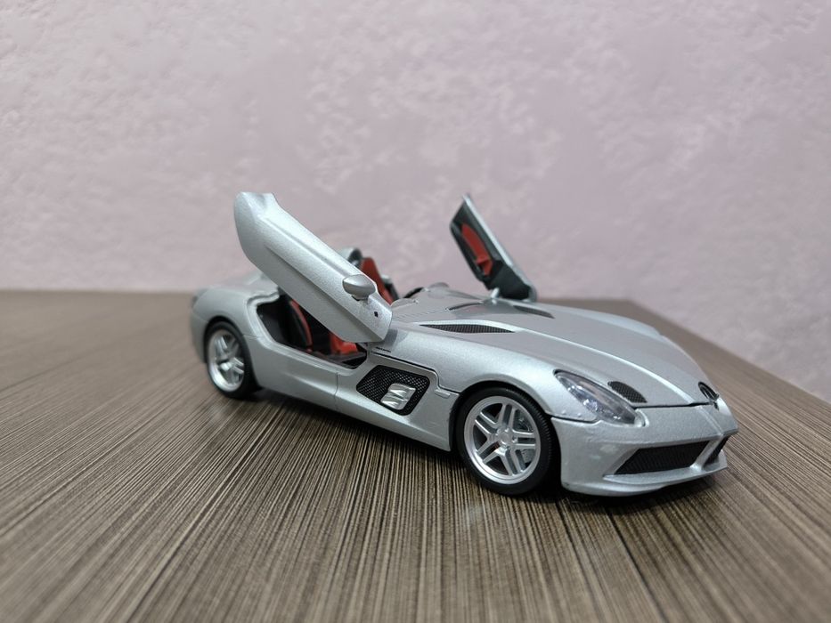 Металева модель Mercedes-Benz SLR McLaren 1:24 "Автопром"