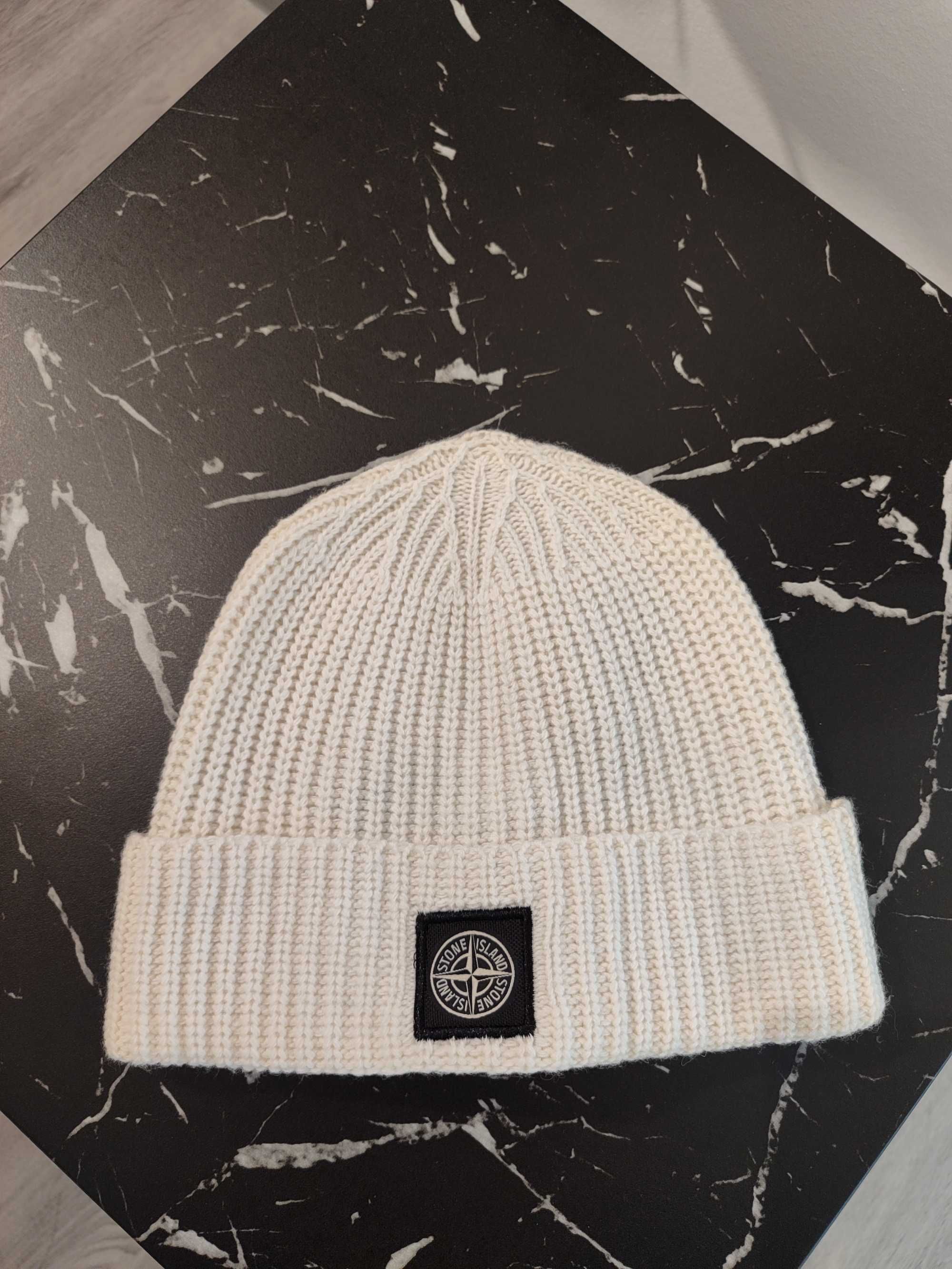 Шапка Stone Island N10B5 Wool-Knit Beanie Hat White SI0112-WT